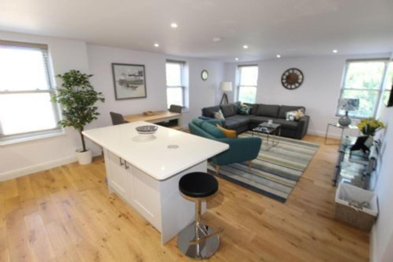 Middle Chine - 2 Bedroom Holiday Home Bournemouth Zewnętrze zdjęcie