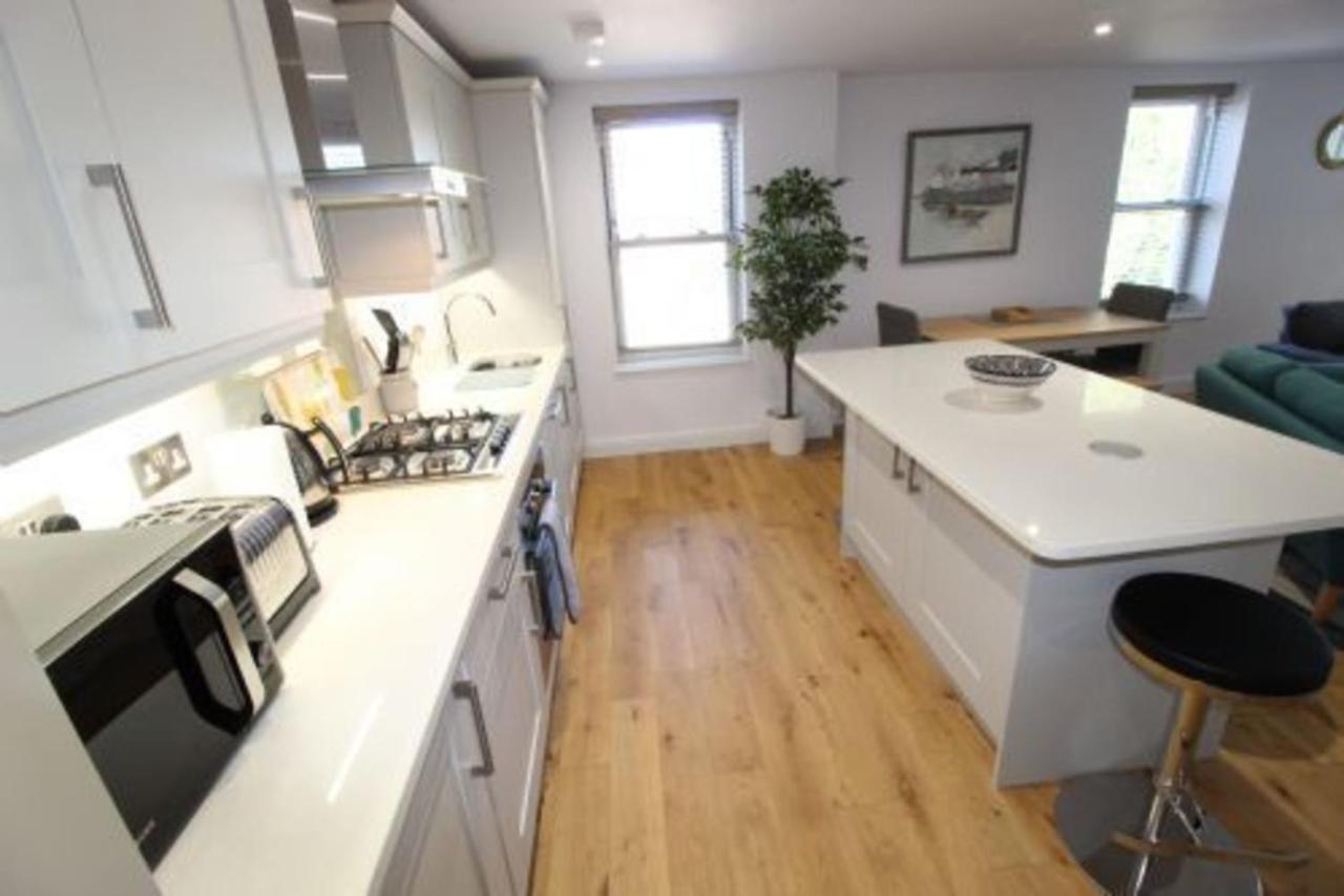 Middle Chine - 2 Bedroom Holiday Home Bournemouth Zewnętrze zdjęcie