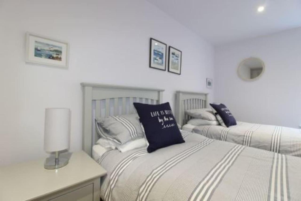 Middle Chine - 2 Bedroom Holiday Home Bournemouth Zewnętrze zdjęcie